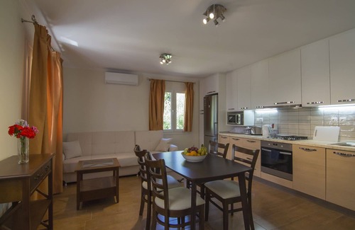 Lakka Apartment | Peaceful Studio in the village of Lakka