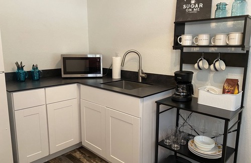 Evening Shade Apartment | Peaceful updated studio near Lake Tenkiller