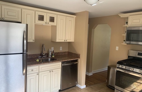 Aspinwall House | Peaceful Valley Home Minutes from Downtown!
