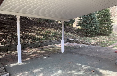 Aspinwall House | Peaceful Valley Home Minutes from Downtown!