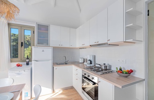 Messinia House | Peaceful villa built with privacy in mind