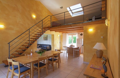 Calamane Villa | Peaceful Villa in Calamane with Private Pool