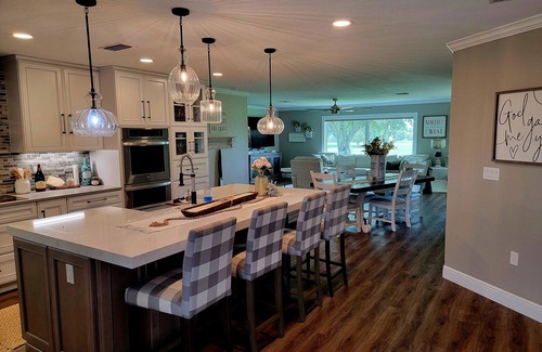 Avon Park Villa | Peaceful Villa on Golf Course and centrally located between both coasts.