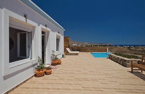 Karpathos Villa | Peaceful villa with pool, 5 min away from some of Karpatho's best beaches