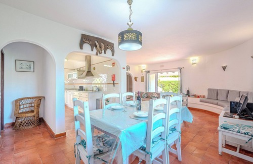 Albufeira Villa | Peaceful Villa with Private Heated Pool – Near Beach & Shops