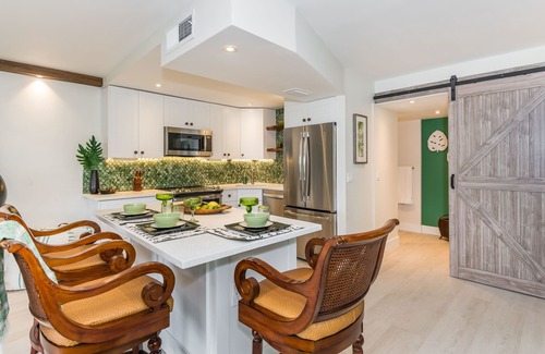 Florida North Atlantic Coast Condo | Peaceful Waterfront condominium "The Palms" 100% Newley remodeled