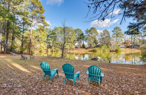Durham House | Peaceful Waterfront Durham Retreat w/Huge Deck!