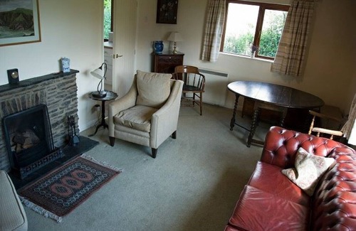 Llanfyrnach House | Peaceful, well equipped, pet friendly, character bungalow