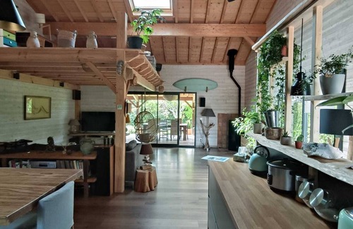 Le Porge House | Peaceful wooden house in a green setting 10 minutes from the beach!