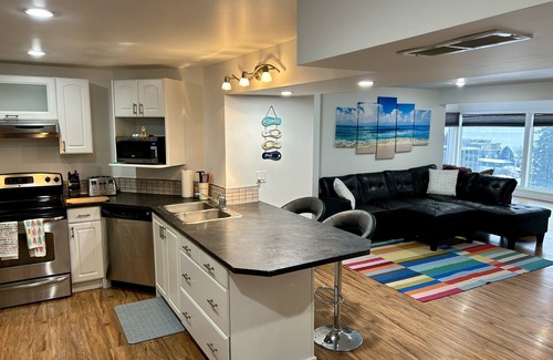 Central Okanagan House | Peachland Beach Retreat- minutes to everything. Bring your smile and curiosity!