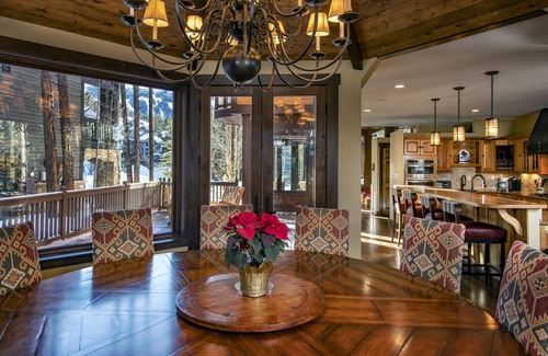 Boulder Ridge House | Peak 8 Platinum Large Home - Short walk to Peak 8, 6 Fully Oxygenated Bedrooms