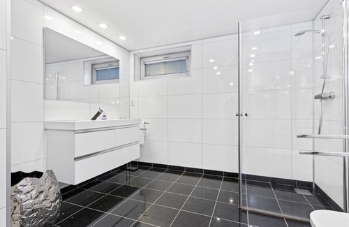 Voss Apartment | Peak Apartments