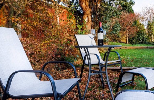 Padfield Apartment | Peak District Gateway | Glossop Urban Sanctuary|Pass the Keys