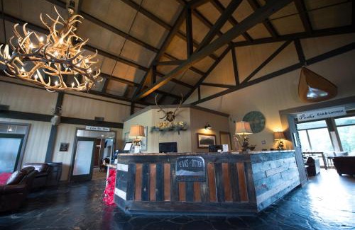 Peaks Hotel | Peaks of Otter Lodge