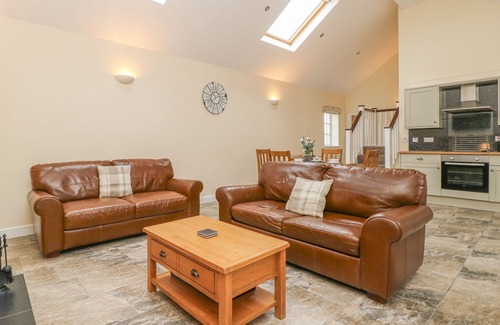 Dunnington Cottage | PEAR TREE COTTAGE, family friendly, with open fire in Dunnington