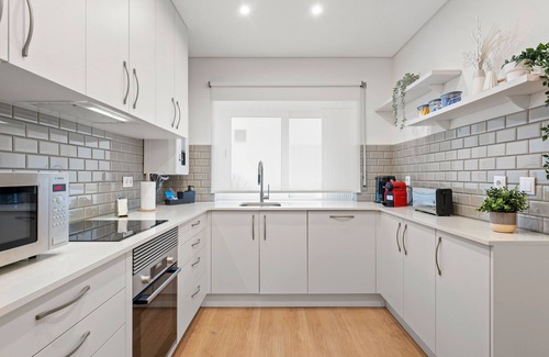 Cascais Apartment | Pearl of Cascais: Spacious Quiet Home w/DT Access