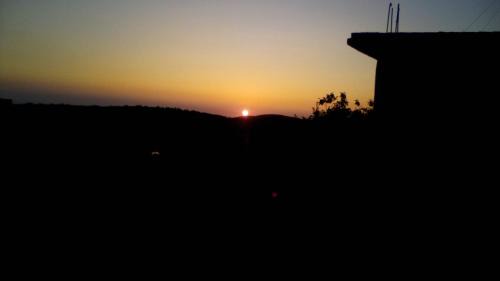 Maries House | Pearly Sunset