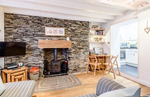 Stapleton House | Pebble Cottage - Uk32243