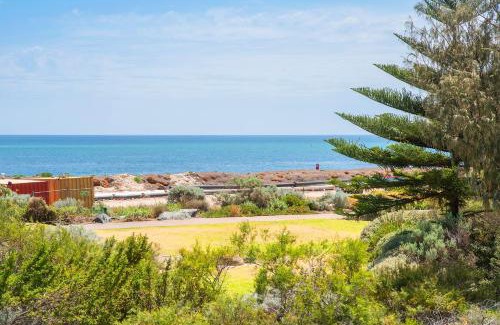 Geographe House | Pebbles by the Sea