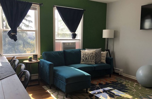 Peekskill House | Peekskill 100%Walkable NYC 50mins Car & Train West Point 15mins RT6 9 202 2mins