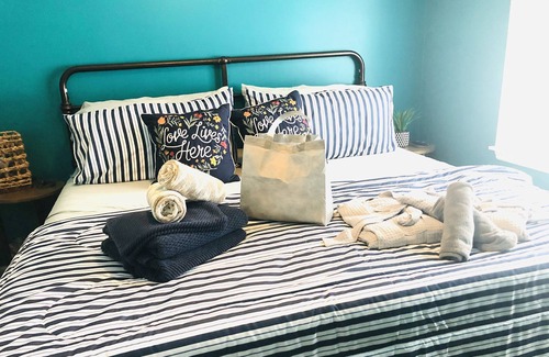 Peekskill House | Peekskill Guesthouse - Downtown KingRoom