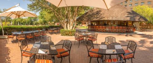 Gaborone Hotel | Peermont Metcourt Inn at the Grand Palm, Gaborone