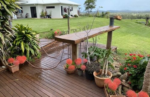 Adelaide Park Cabin | Pegasus Horse Park farm stay is a rural retreat close to the beach.