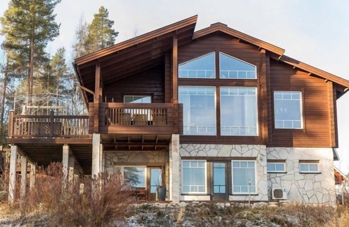 Tahkovuori House | Peikonpesä by Interhome