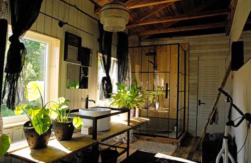 Igums House | Pelēkā Māja, summer house for cosy stays