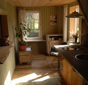 Igums House | Pelēkā Māja, summer house for cosy stays