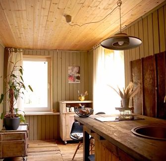 Igums House | Pelēkā Māja, summer house for cosy stays