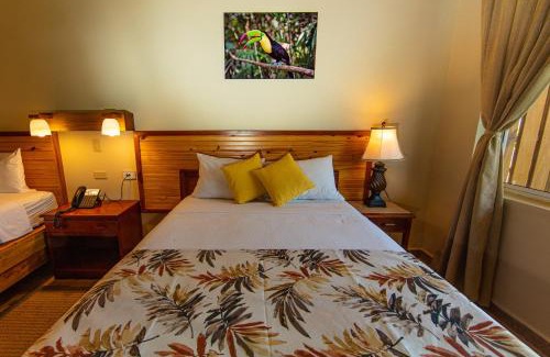 Dangriga Hotel | Pelican Beach Resorts Dangriga