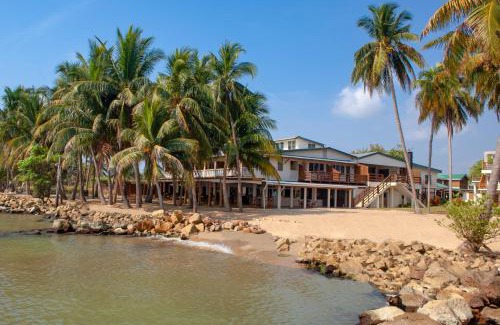 Dangriga Hotel | Pelican Beach Resorts Dangriga