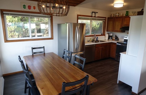 Manzanita House | Pelican Point: Spacious Ocean View Home in Manzanita (MCA #200)