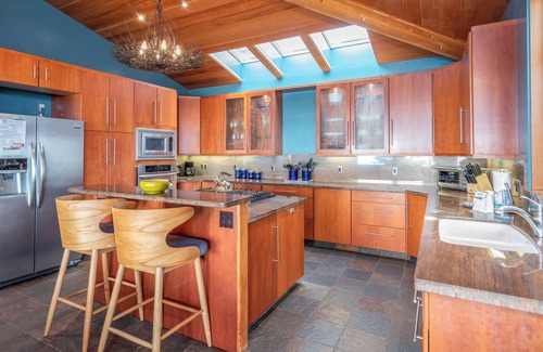 Sea Ranch House | Pelican's Landing | Amazing Views & Hot Tub!