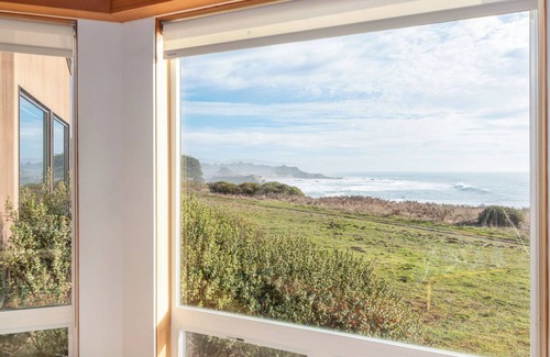 Sea Ranch House | Pelican's Landing | Amazing Views & Hot Tub!