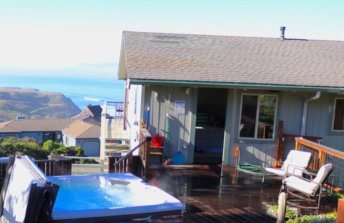 Manchester House | PELICAN VIEW WITH A SENSATIONAL 180 DEGREE OCEAN VIEW, LARGE EXPANSIVE DECK