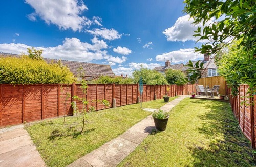 Long Itchington House | Pendicke Place Cottage | 2 bed house sleeps 4 | Southam Centre | Inspire Homes