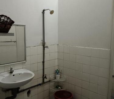 Labuan House | Penginapan Labuan Point