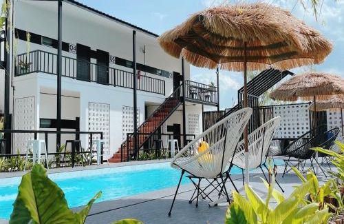 Ratchaburi Hotel | Penguin Villa Resort & Bistro