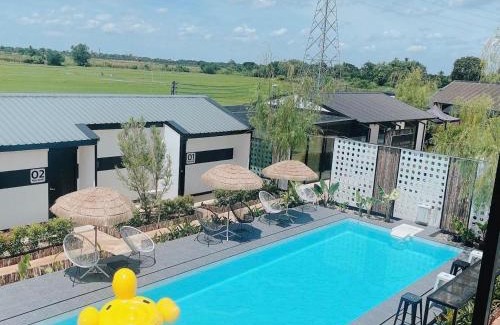 Ratchaburi Hotel | Penguin Villa Resort & Bistro