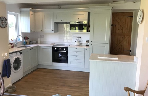 Newport Cottage | PENLLAIN, pet friendly, with open fire in Newport, Pembrokeshire