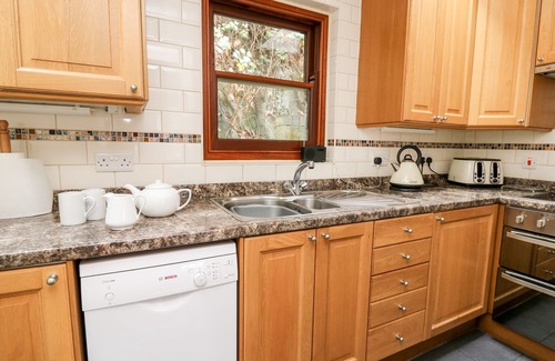 Capel Bangor Cottage | PENLON, pet friendly, country holiday cottage in Capel Bangor