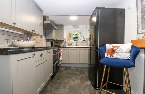 Rhyd-y-clafdy Cottage | PENNANT COTTAGE, pet friendly, with a garden in Llithfaen