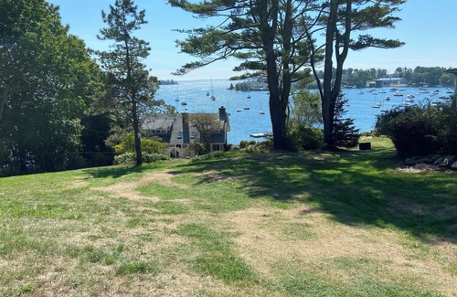 West Boothbay Harbor Cottage | Pennoyer Point Cottage - 4 BR Waterfront Cottage B- Mooring Access + Shared Dock