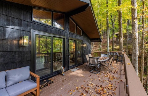 Deep Gap Cabin | Penny Creek Cabin 2 bed 1 bath sleeps 6,Creekside*