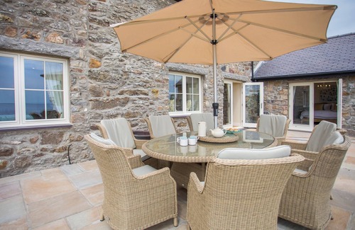 Dulas Cottage | PENRHYN BARN, pet friendly, luxury holiday cottage in Moelfre