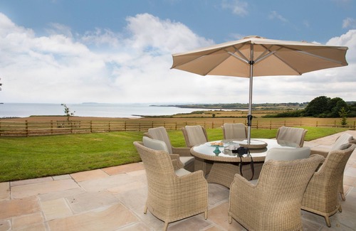 Dulas Cottage | PENRHYN BARN, pet friendly, luxury holiday cottage in Moelfre