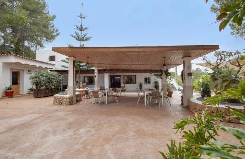 Es Figueral Beach House | Pensión las 3 Golondrinas