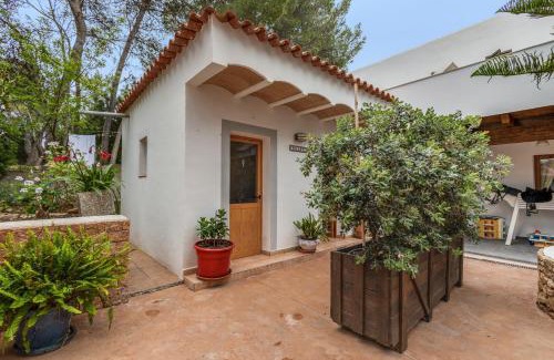 Es Figueral Beach House | Pensión las 3 Golondrinas